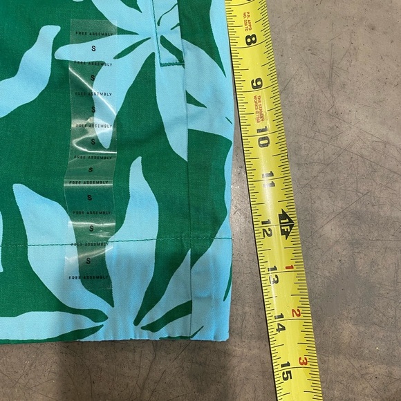 Super fun shorts! 🌴unisex but women's sizing!! - Picture 10 of 12